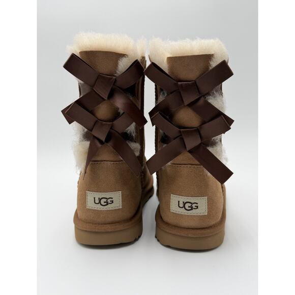UGG AUSTRALIA SHORT BAILEY BOW II CHESTNUT SUEDE SHEEPSKIN BOOTS SIZE US 6 WOMEN - Picture 1 of 10